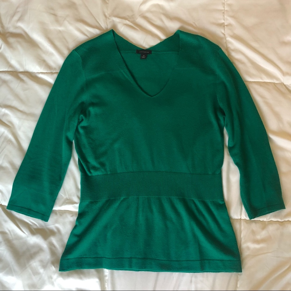 Ann Taylor green sweater 3/4 sleeves